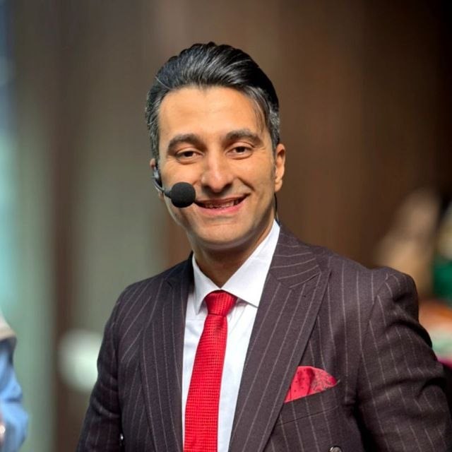 نشان کسب‌وکار اکشن کوچ محمد استرآبادی